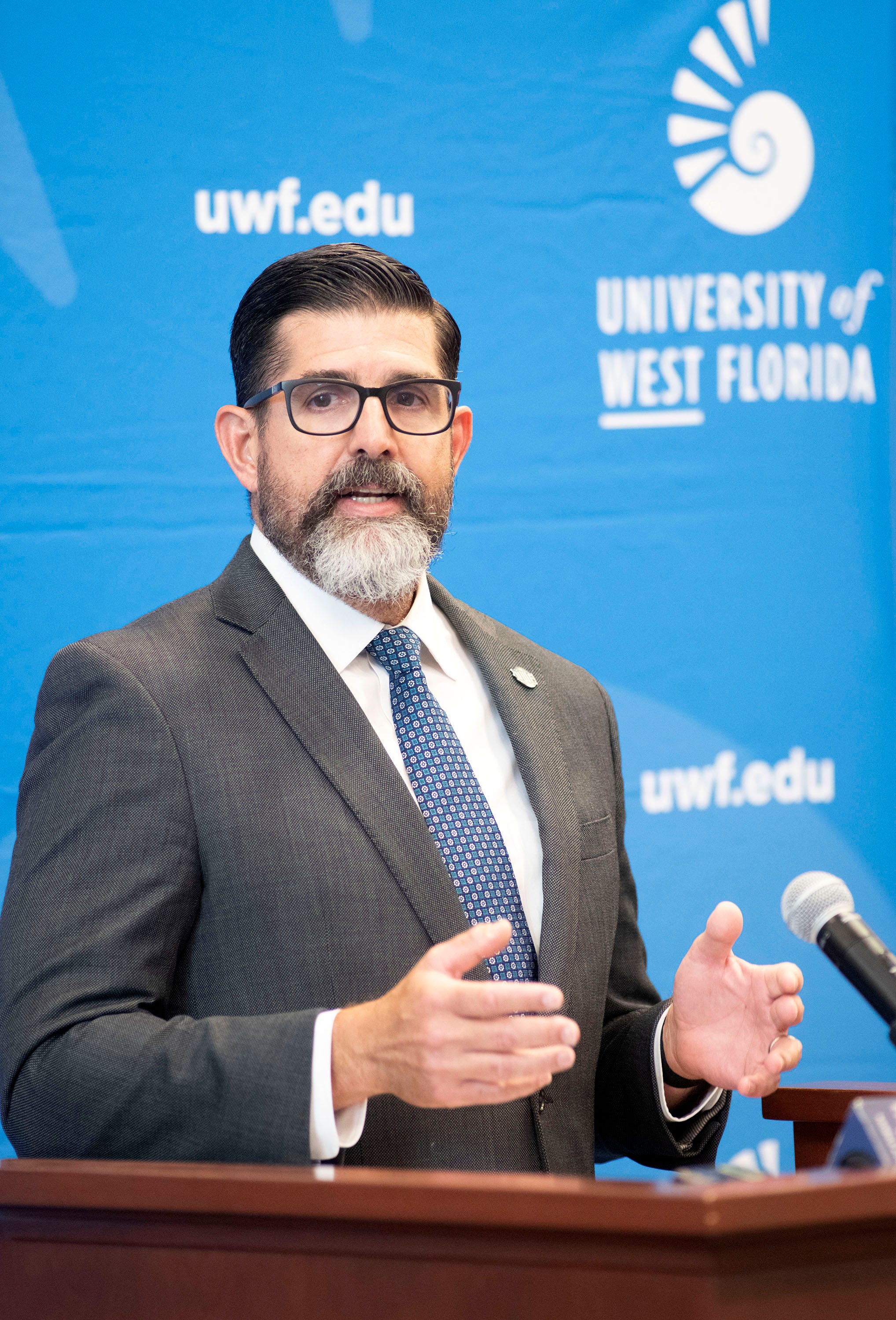 Manny Diaz appointed UWF president in swift fashion, with record salary<br><br>