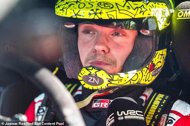 We're champion rally drivers... this is how you should really drive in ...