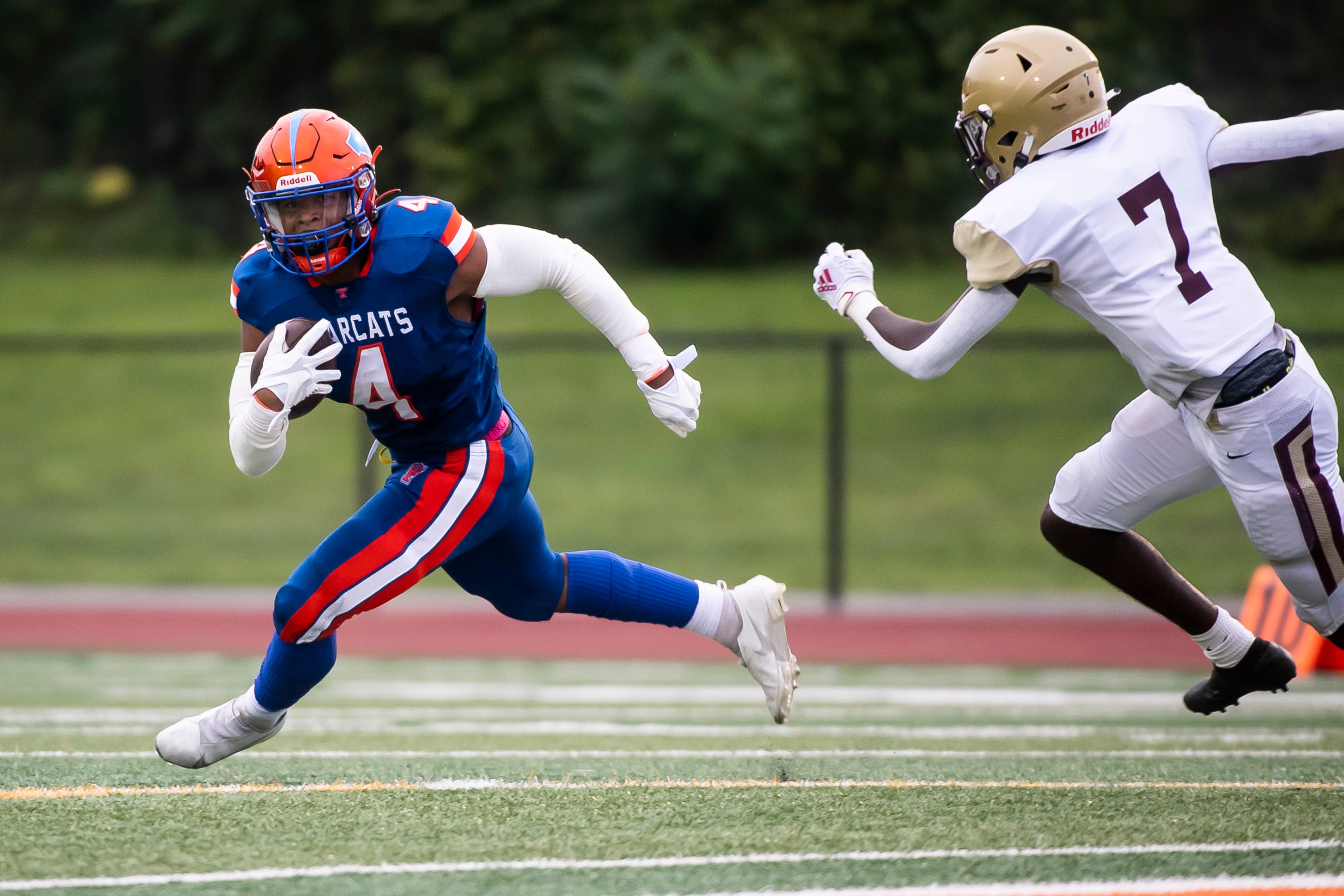 Two former York County football stars transfer to new college programs