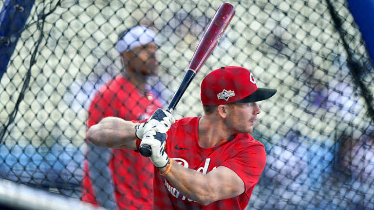Reds reach agreement with cornerstone player ahead of arbitration deadline