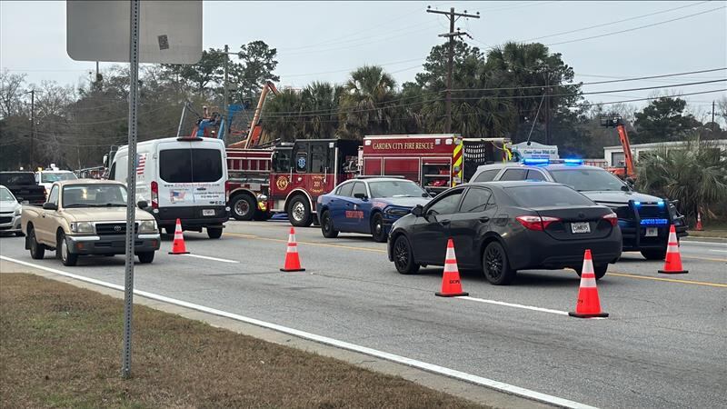 Two injured, one dead after fatal crash shut down traffic on Highway 80