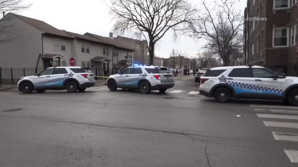 Shooting leaves man dead on Chicago's West Side
