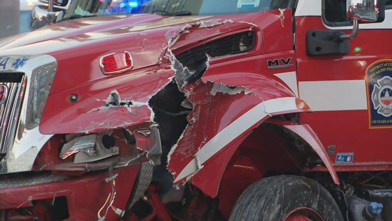 3 people injured in Northwest DC ambulance crash