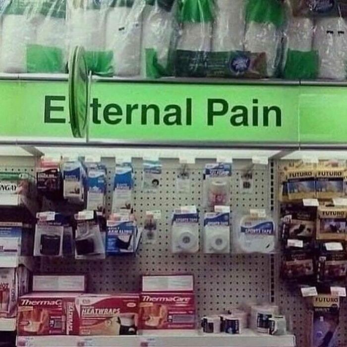 “Absurd Reality”: 33 Funny Photos That Are Better Without Context