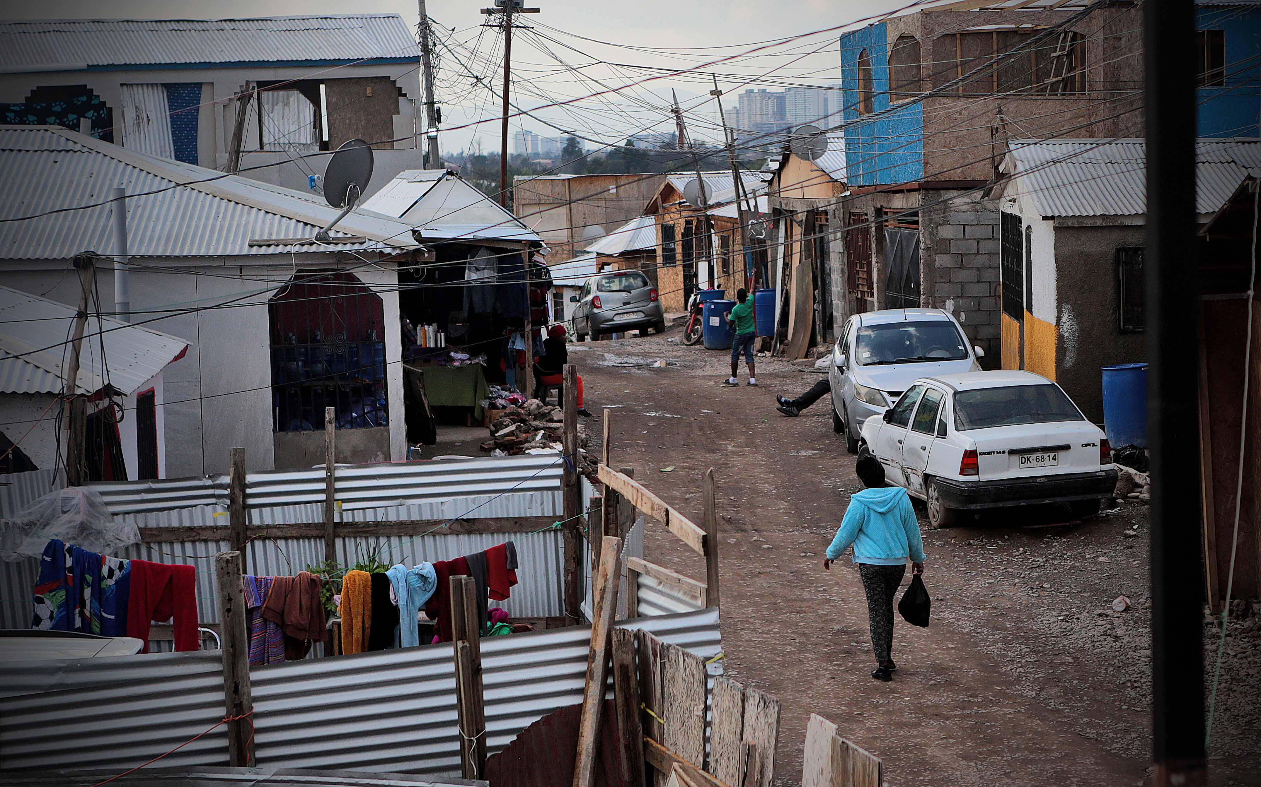 Casen 2024: tasa de pobreza en Chile cae a 17,3%, pero los más pobres ...