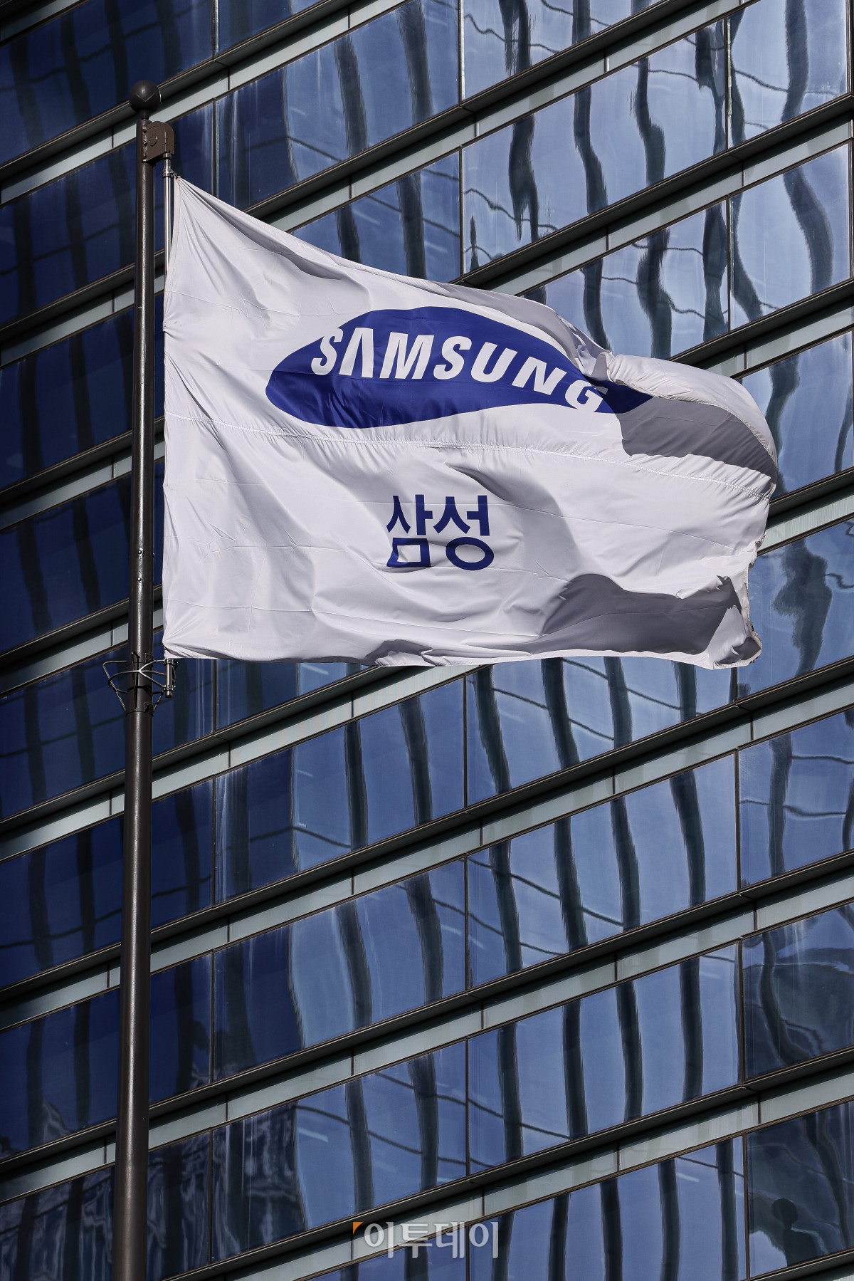 씨티·KB證 나란히 삼성전자 목표가 20만원 제시…2026년 이익 레벨 달라진다