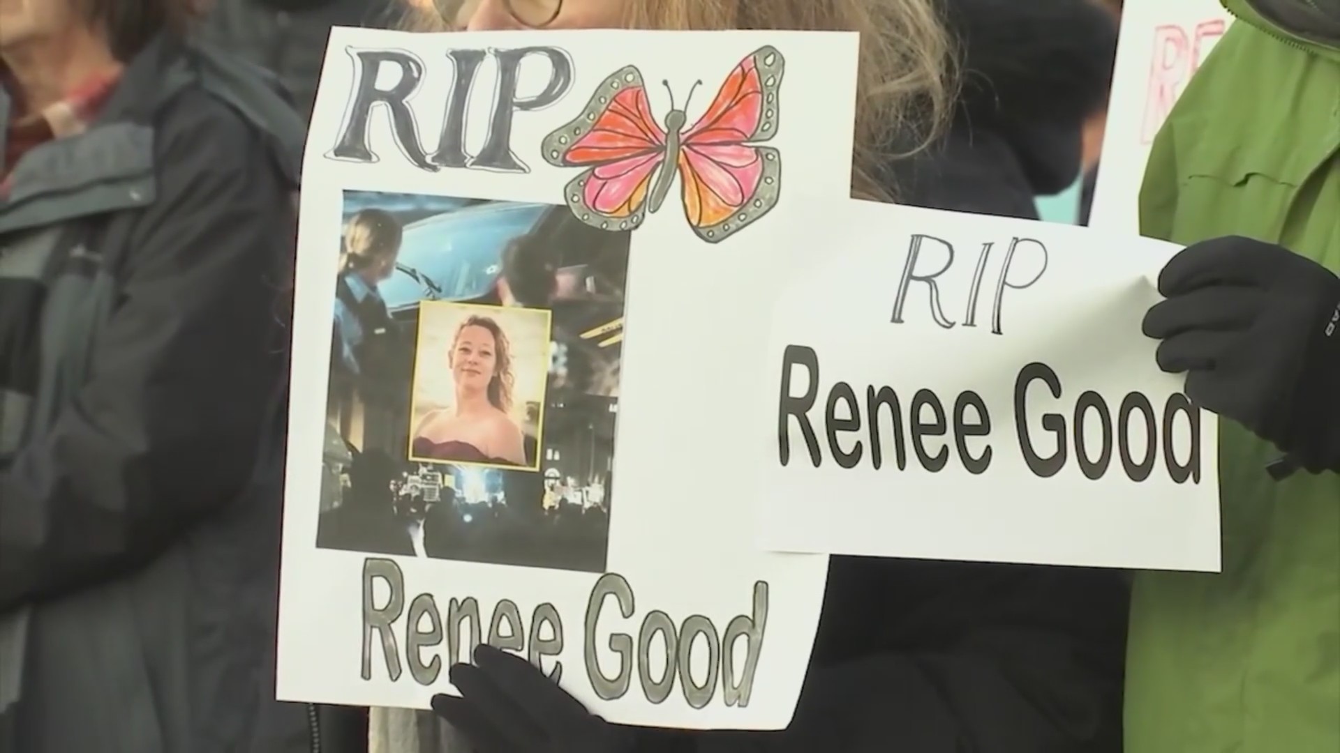 Vigil held in Pleasanton for Minneapolis mother fatally shot by ICE officer