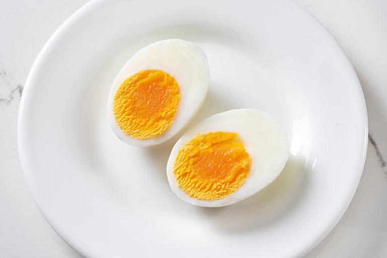 Eggs are both a low-calorie and high-protein food. Credit: BURCU ATALAY TANKUT / Getty Images
