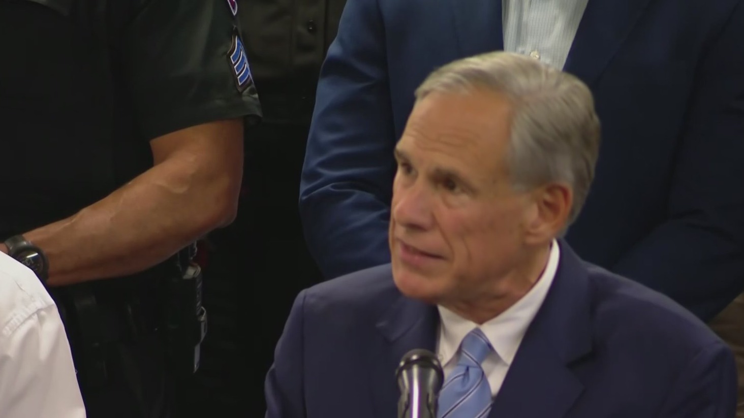 Gov. Abbott links AT&T’s Dallas move to local leadership, homelessness ...