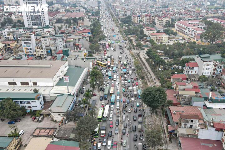 Toàn cảnh nút giao thi công thần tốc, nối đường Ngọc Hồi với cao tốc Pháp Vân