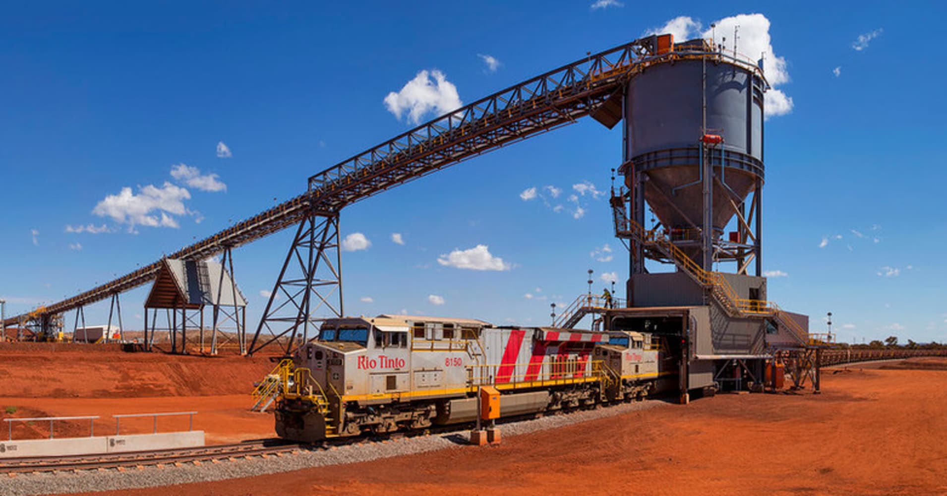 Glencore shares pop 10% as firm restarts mega-merger talks with Rio Tinto<br>