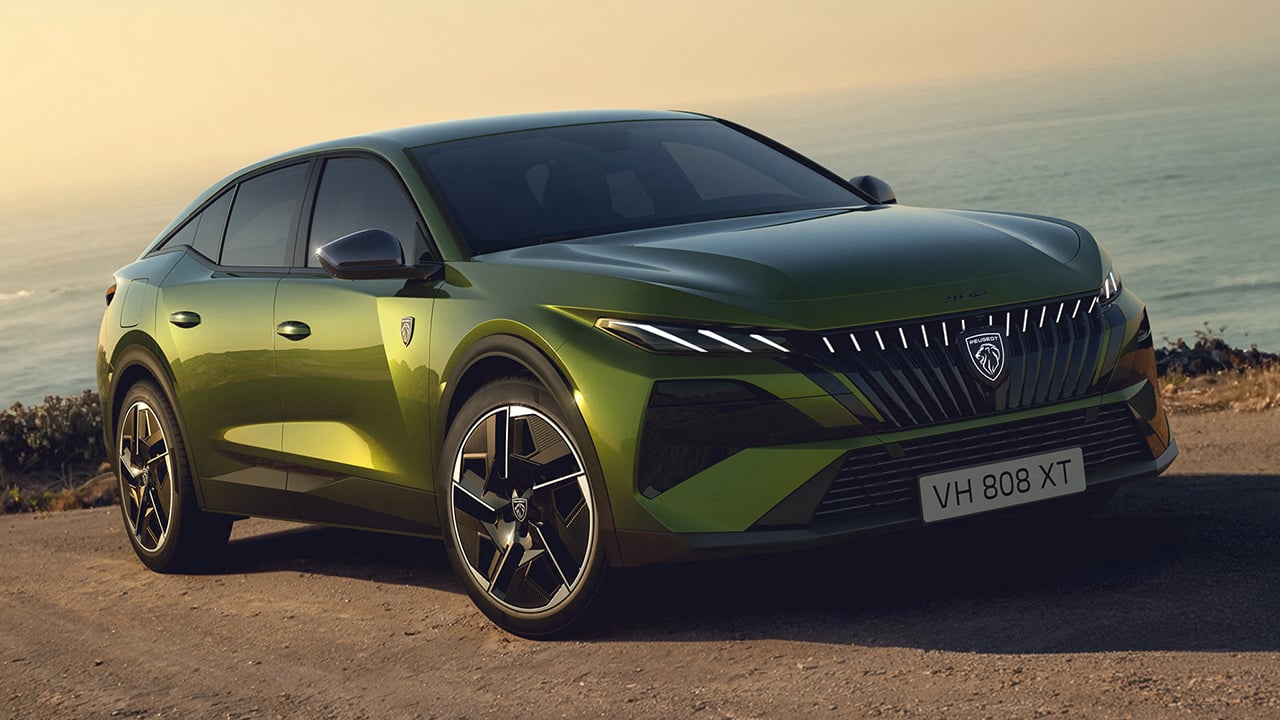 Nuevo Peugeot 408, diseño renovado junto a más tecnología y una ...