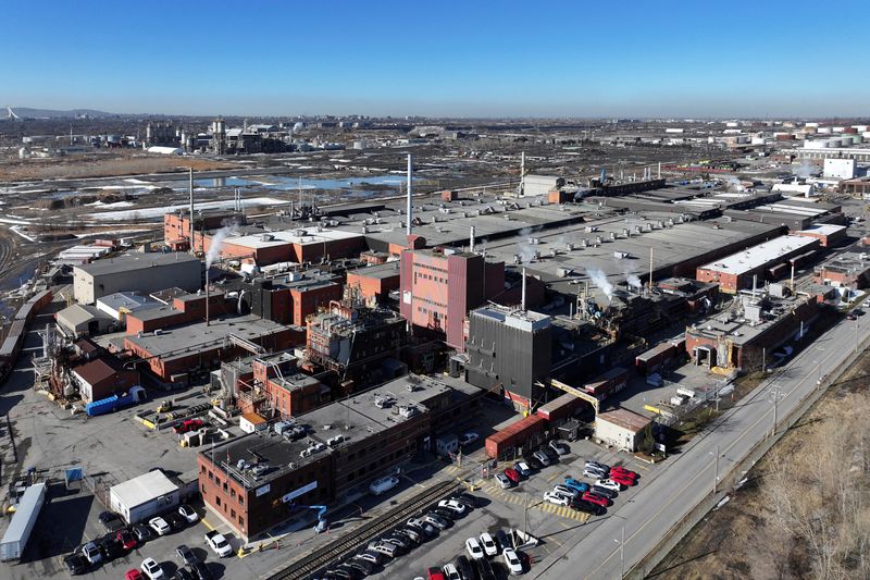 Glencore rises on prospect of Rio Tinto merger to form world