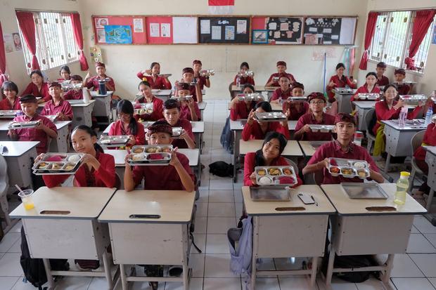 Setahun MBG berjalan, siswa cerita uang jajan kini bisa ditabung