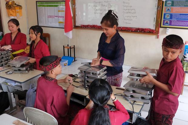 Satu tahun berjalan, program MBG serap hampir 800 ribu tenaga kerja