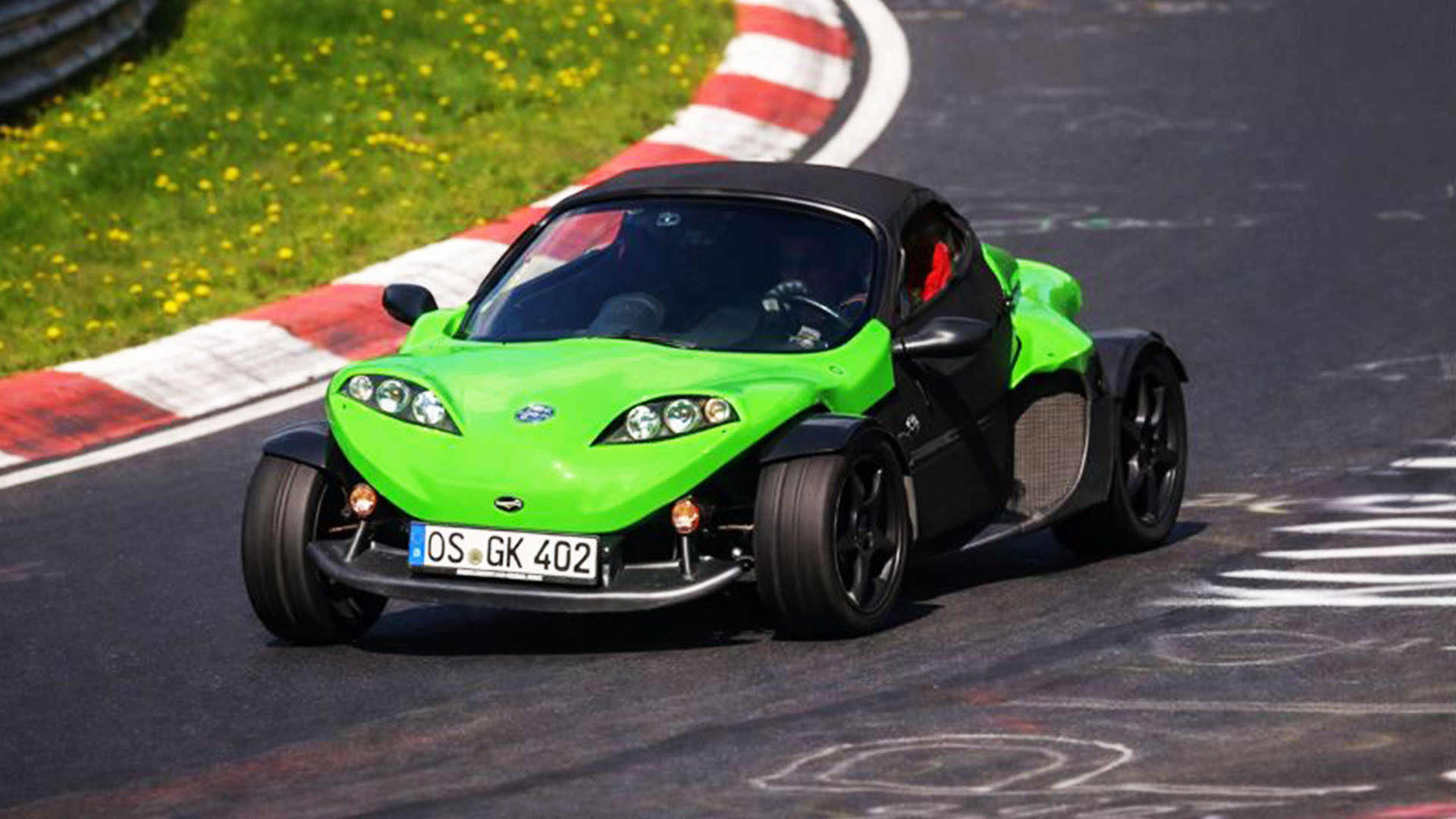 Opvallende en grappige auto’s op de Nürburgring trackday
