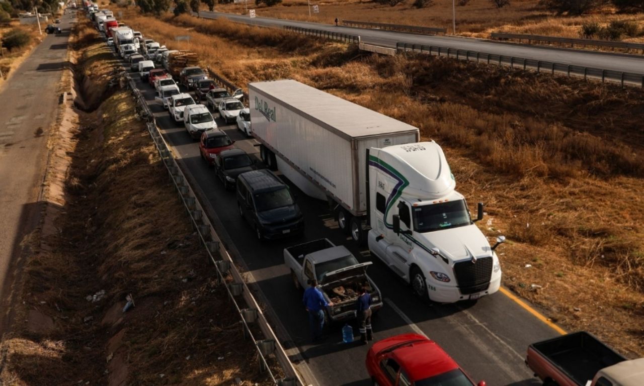 Estas son las carreteras y autopistas bloqueadas para este viernes 9 de ...