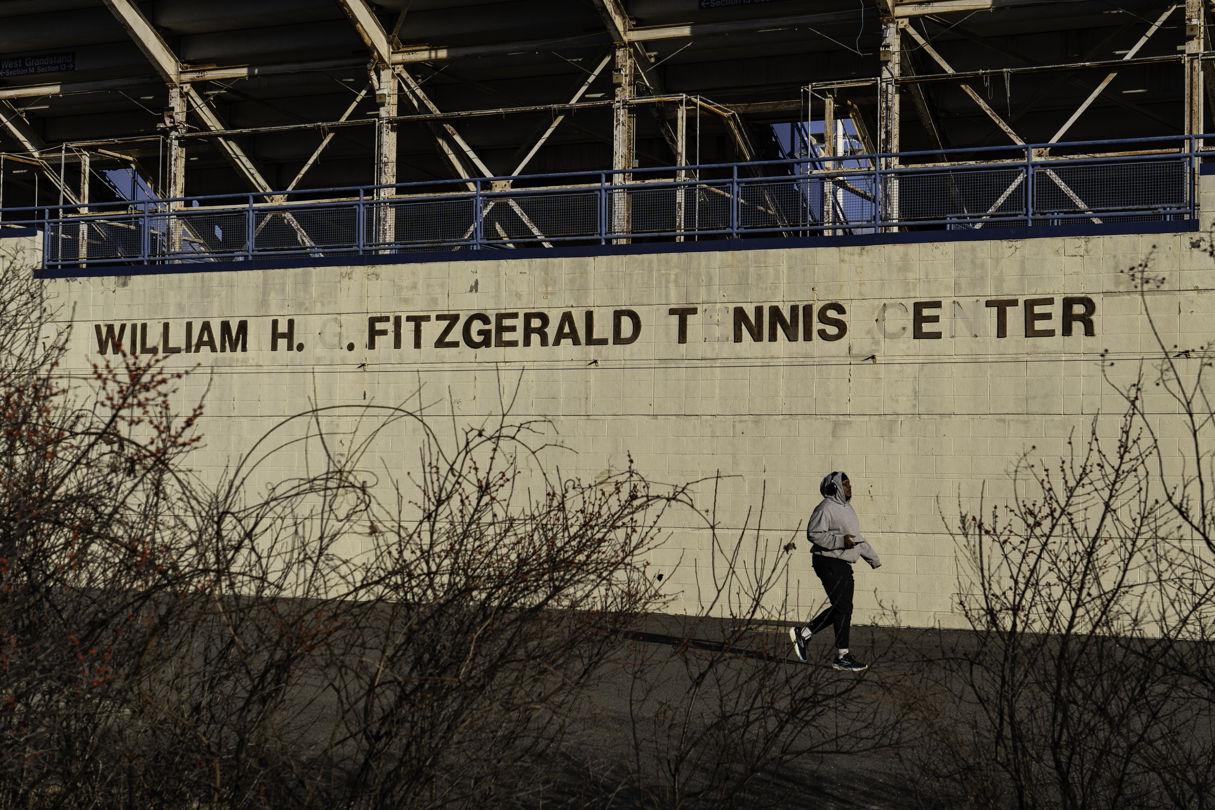 At ailing DC tennis venue, neighbors want input on upgrades