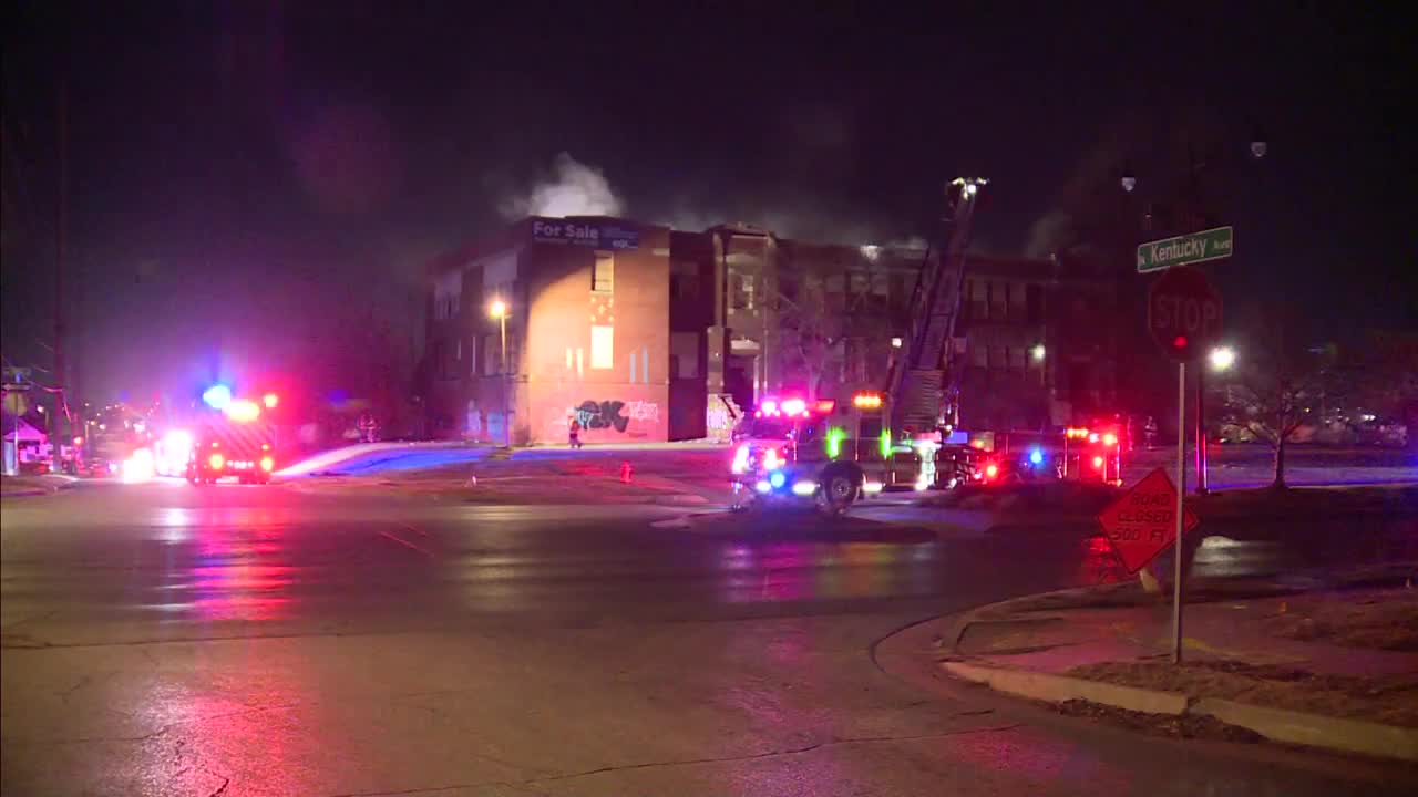 Firefighters put out flames at abandoned school in northwest Oklahoma City