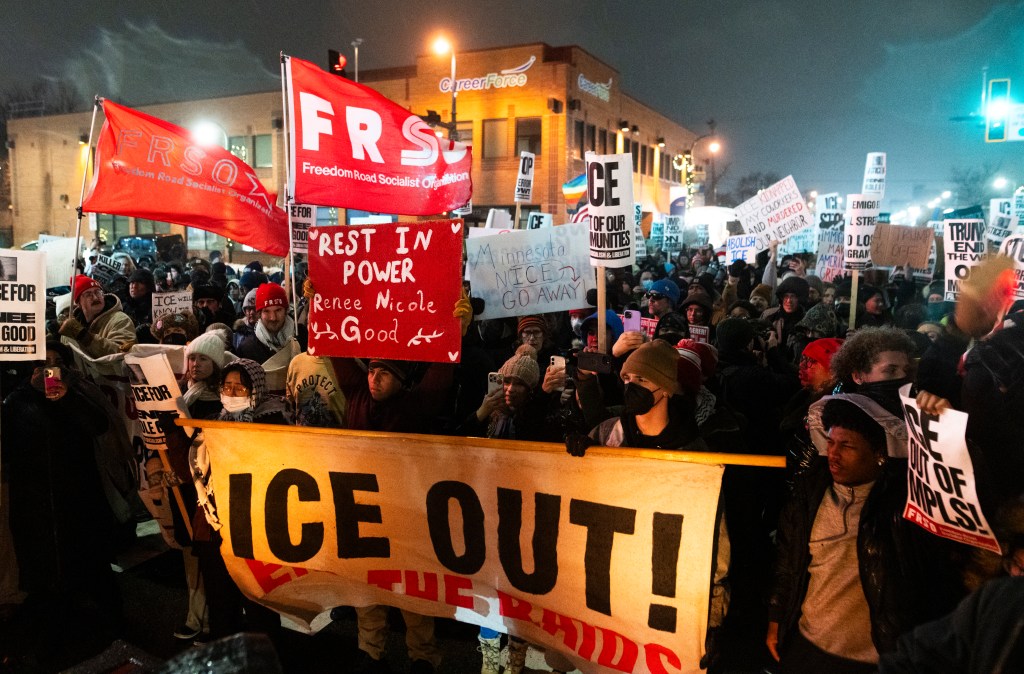 Could ICE agent who shot Renee Good win self-defense case? Experts weigh in