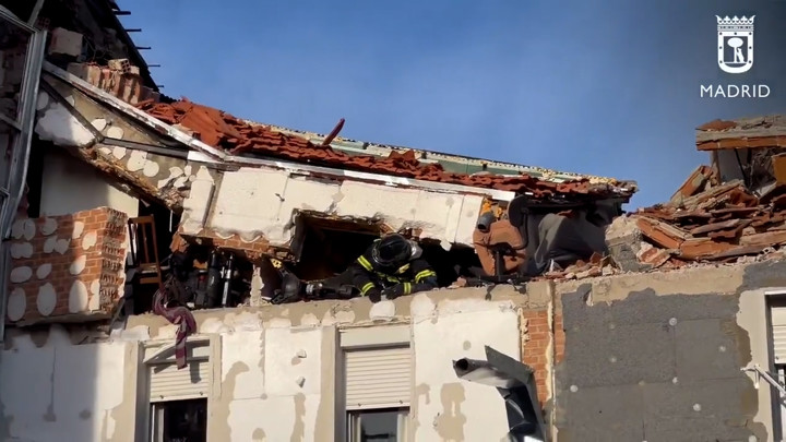 Un muerto y nueve heridos en una explosión de gas en una vivienda en ...