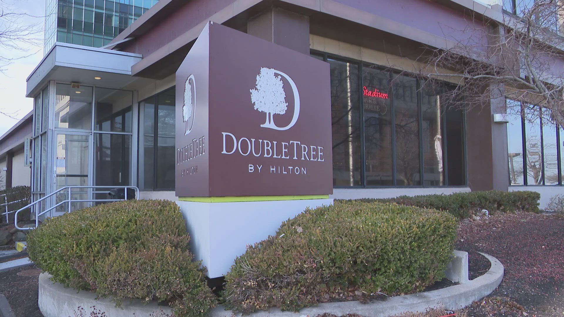 DoubleTree Cleveland hotel to close Jan. 30, 66 employees laid off