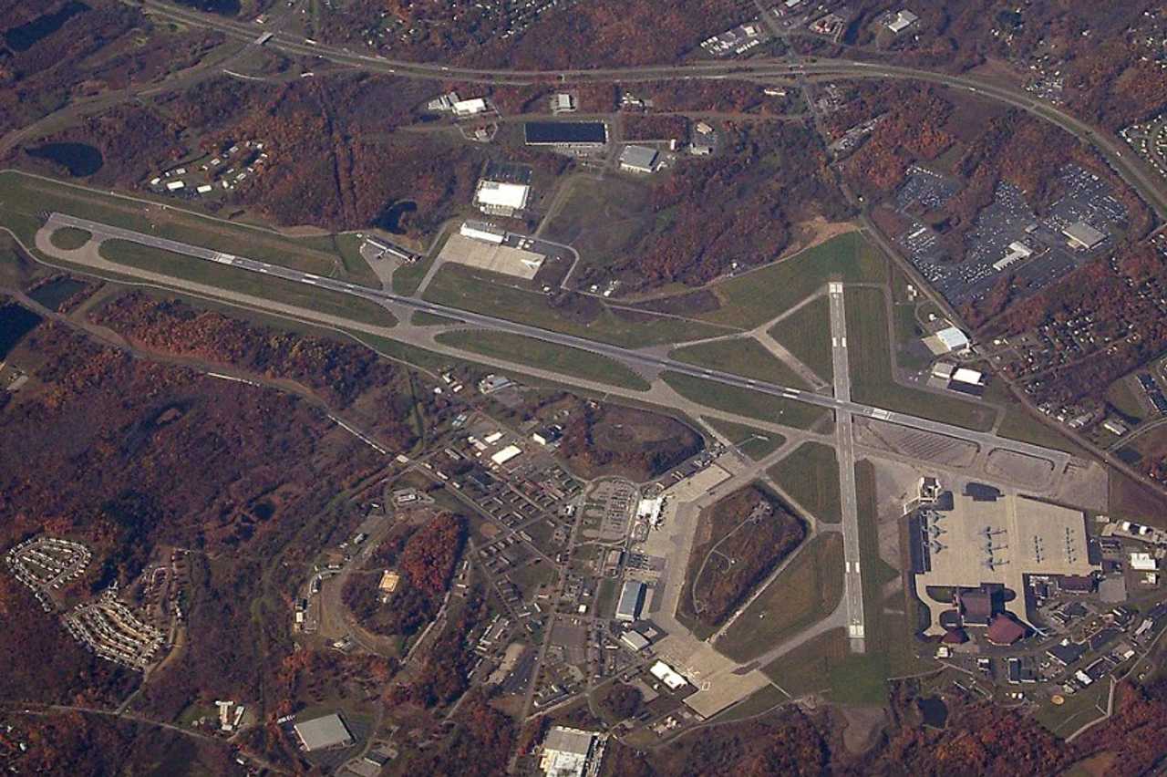 Private plane makes emergency landing at Stewart Airport in Orange County