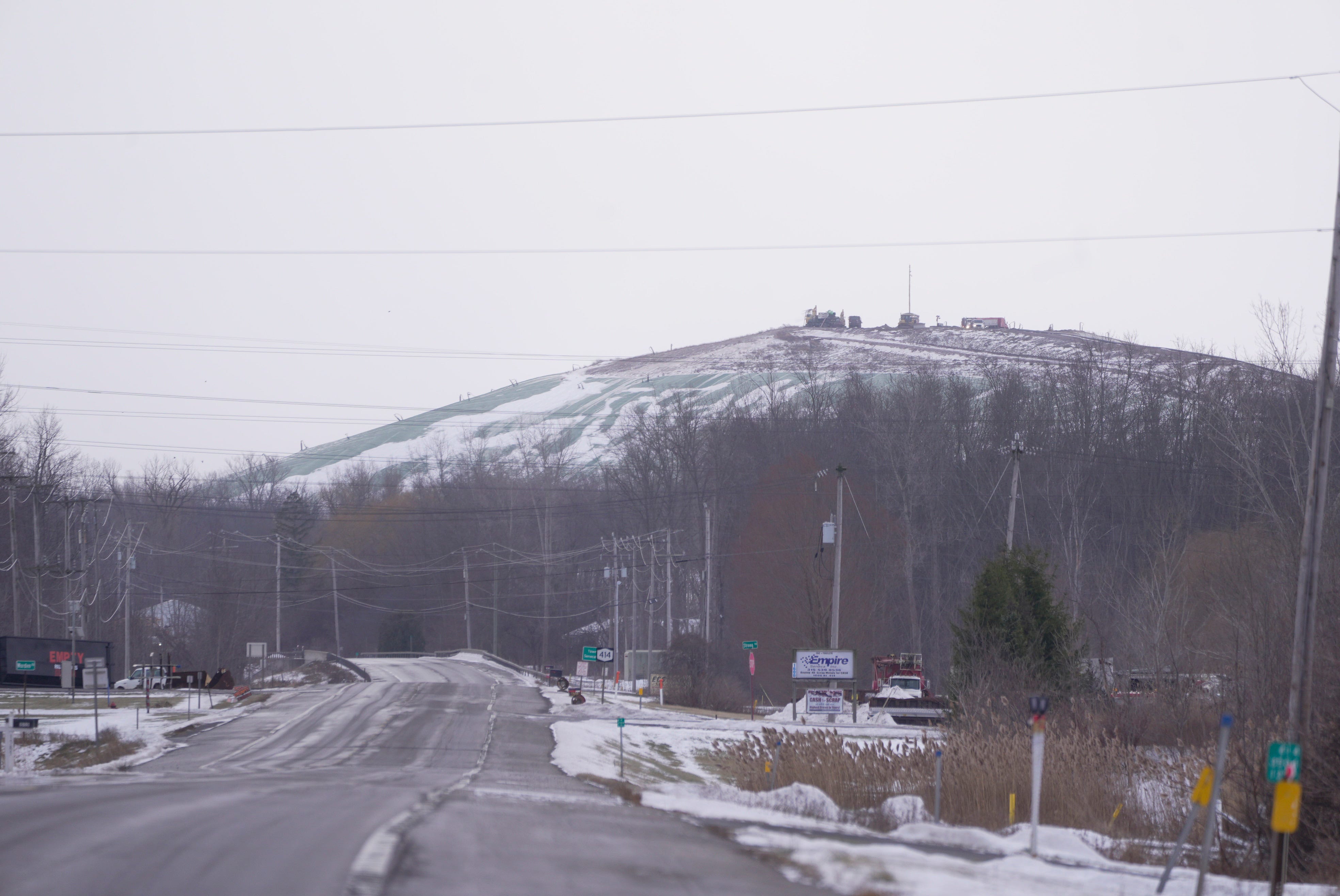60 mph wind gusts, snow and ice in forecast for parts of New York