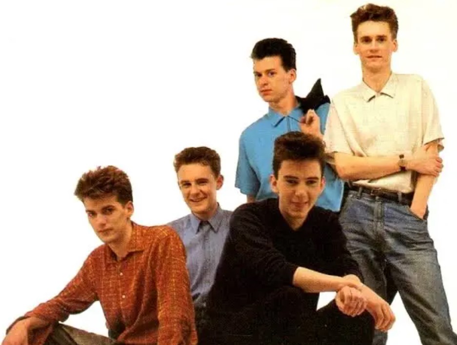 Friends Again: Glasgow 1980s new wave band reforms for Celtic ...