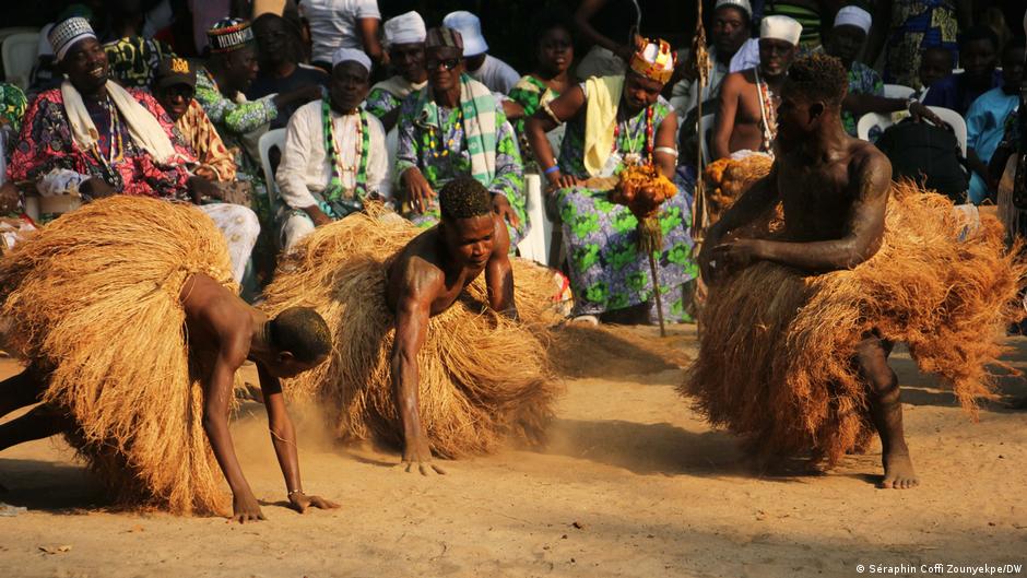 Le vodoun est une religion animiste d’Afrique de l’Ouest présente surtout au Bénin et au Togo.