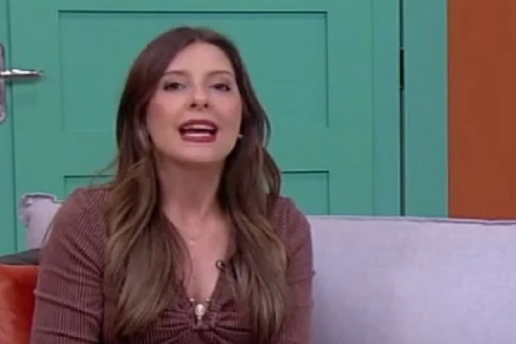 “Um luto”, diz âncora grávida após fim de programa e demissão em massa na RedeTV!