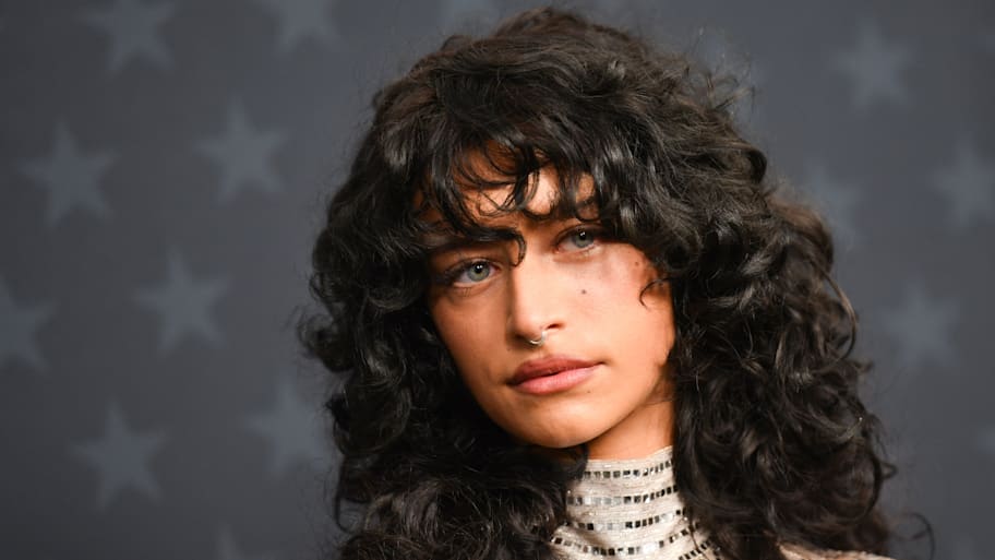 odessa-a-zion-puts-monochromatic-twist-on-oversized-style-trend-for