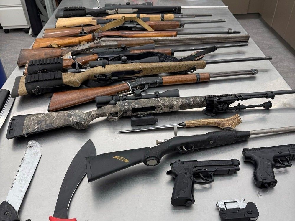 Parkland County man arrested after police seize illegal firearms, meth ...