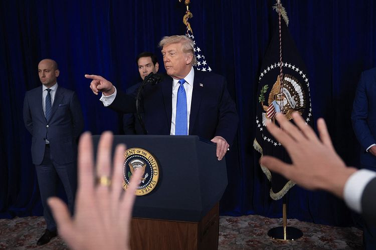 Trump Diperkirakan Dominasi Forum Ekonomi Dunia Davos