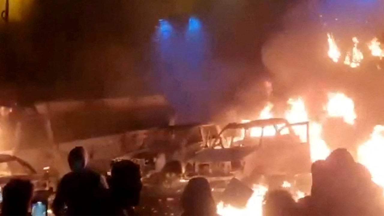 Fiery Iran protest images emerge despite communication cuts