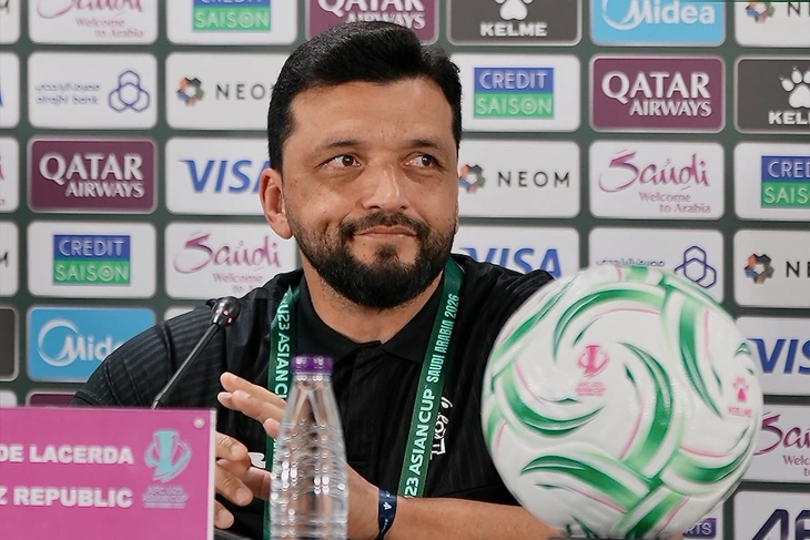 HLV U23 Kyrgyzstan: Biết U23 Việt Nam mạnh tình huống cố định nhưng không ngăn được