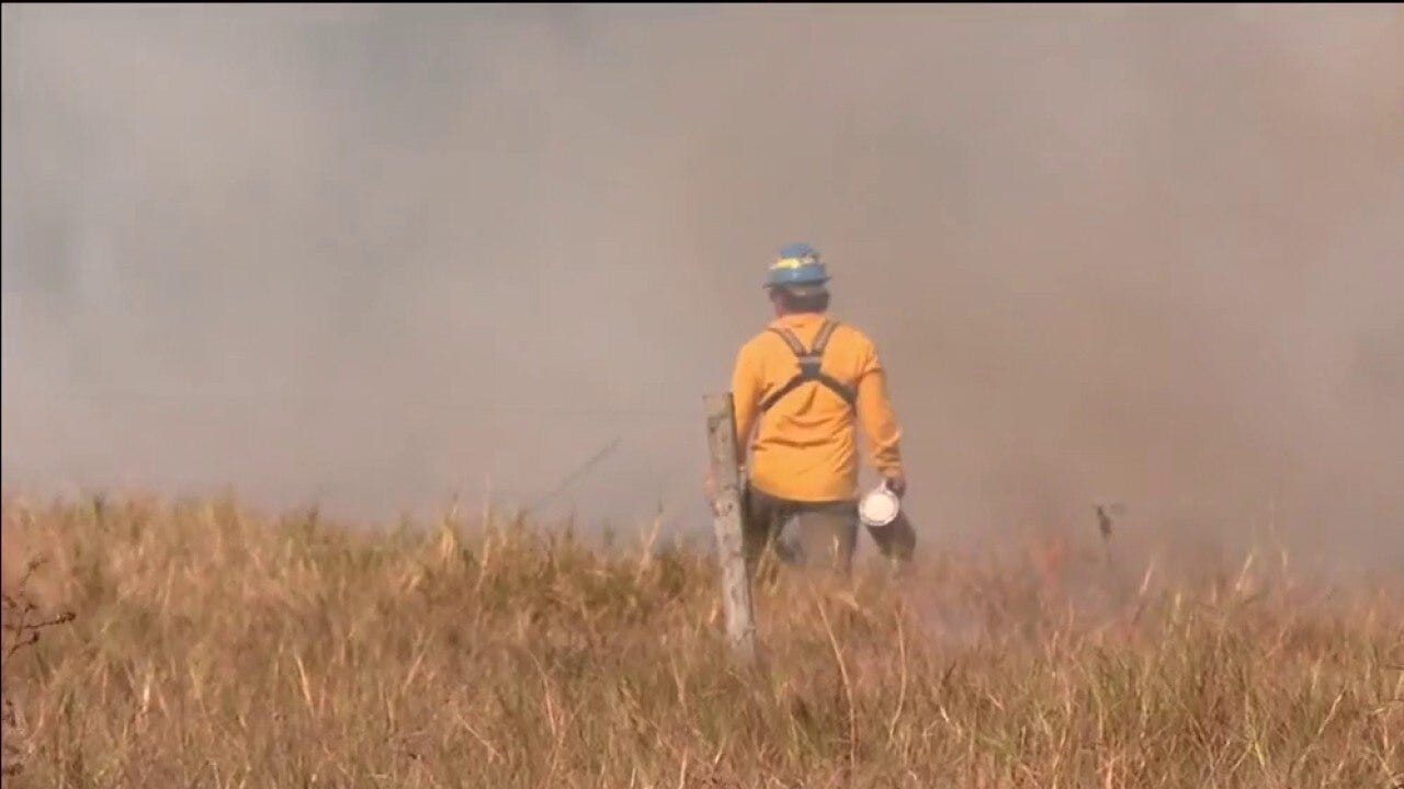 Prescribed burn in Manatee County amid drought conditions
