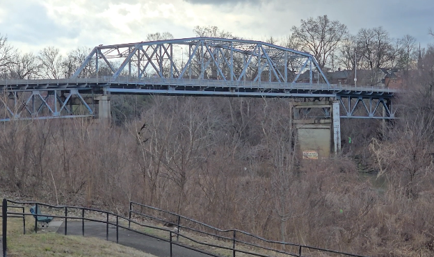 Marked detour begins Monday as Fourth Street Bridge closes for construction