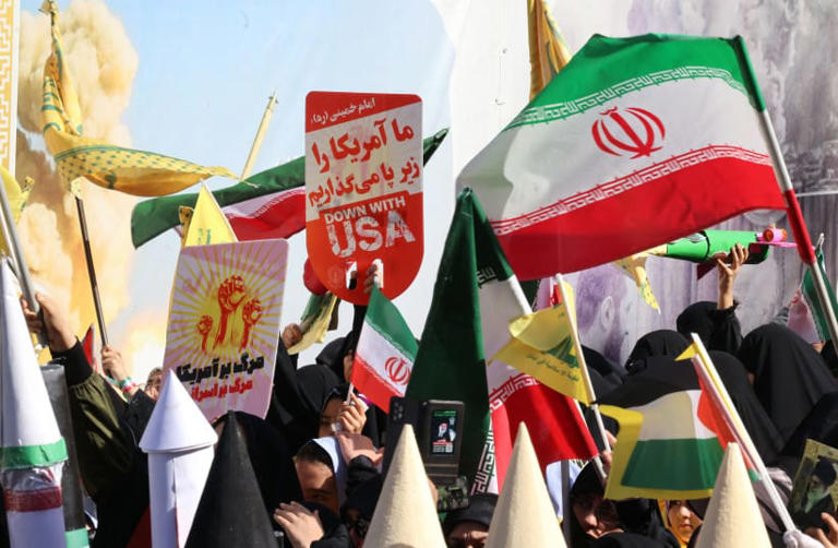 X replaces Iranian regime flag emoticon with pre-Islamic revolution ...