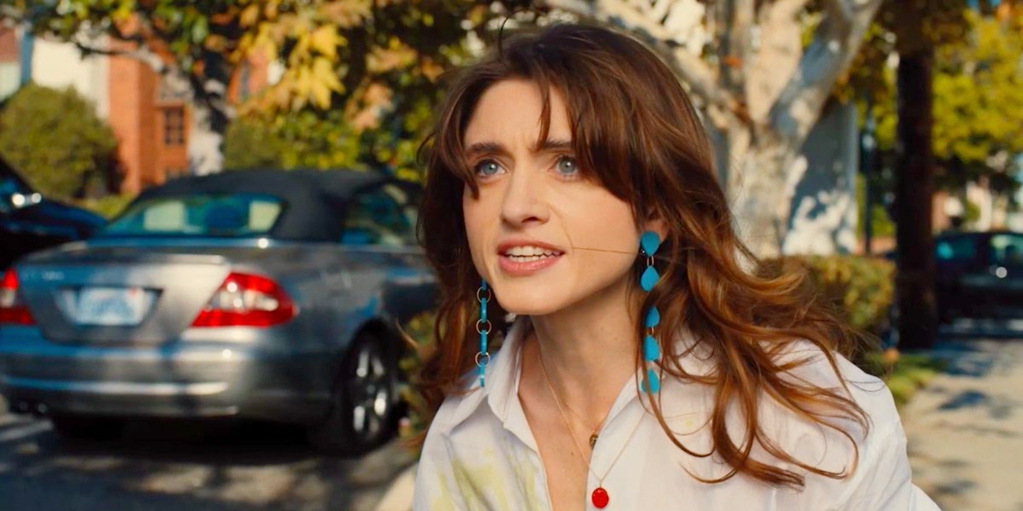 This 2-Season Dark Comedy Thriller With a 'Stranger Things' Star Was ...