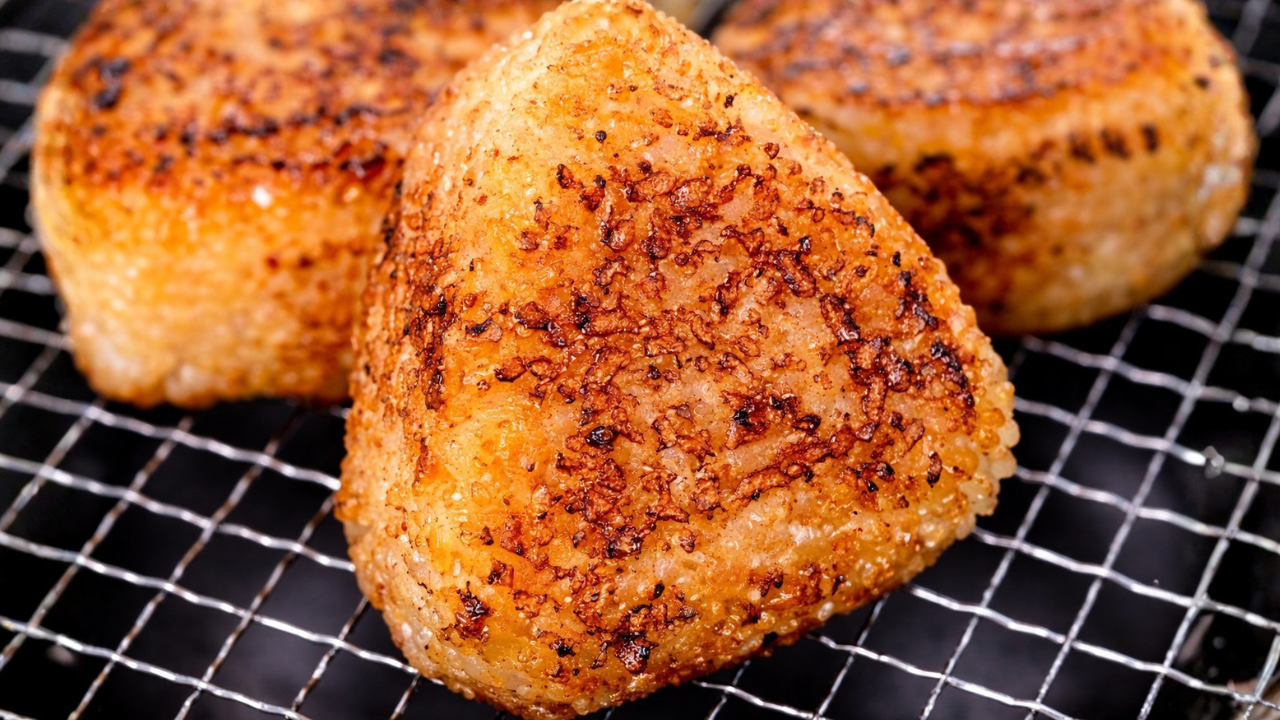 What makes these grilled rice balls so flavorful?