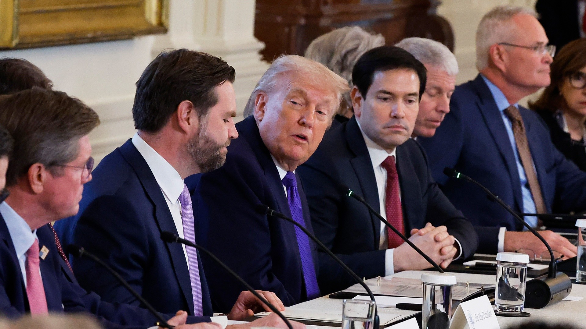 Trump meets with oil executives to discuss future in Venezuela