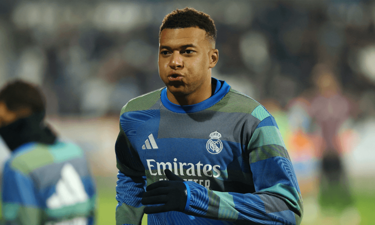 Kylian Mbappé berpeluang tampil dalam laga El Clásico meski dibayangi kondisi cedera