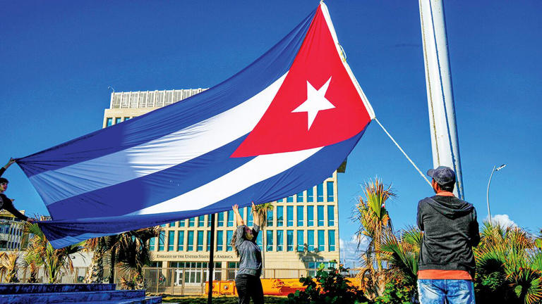 Trump ha asegurado que miles de inmigrantes podrán regresar a Cuba si hay un cambio político en la isla.