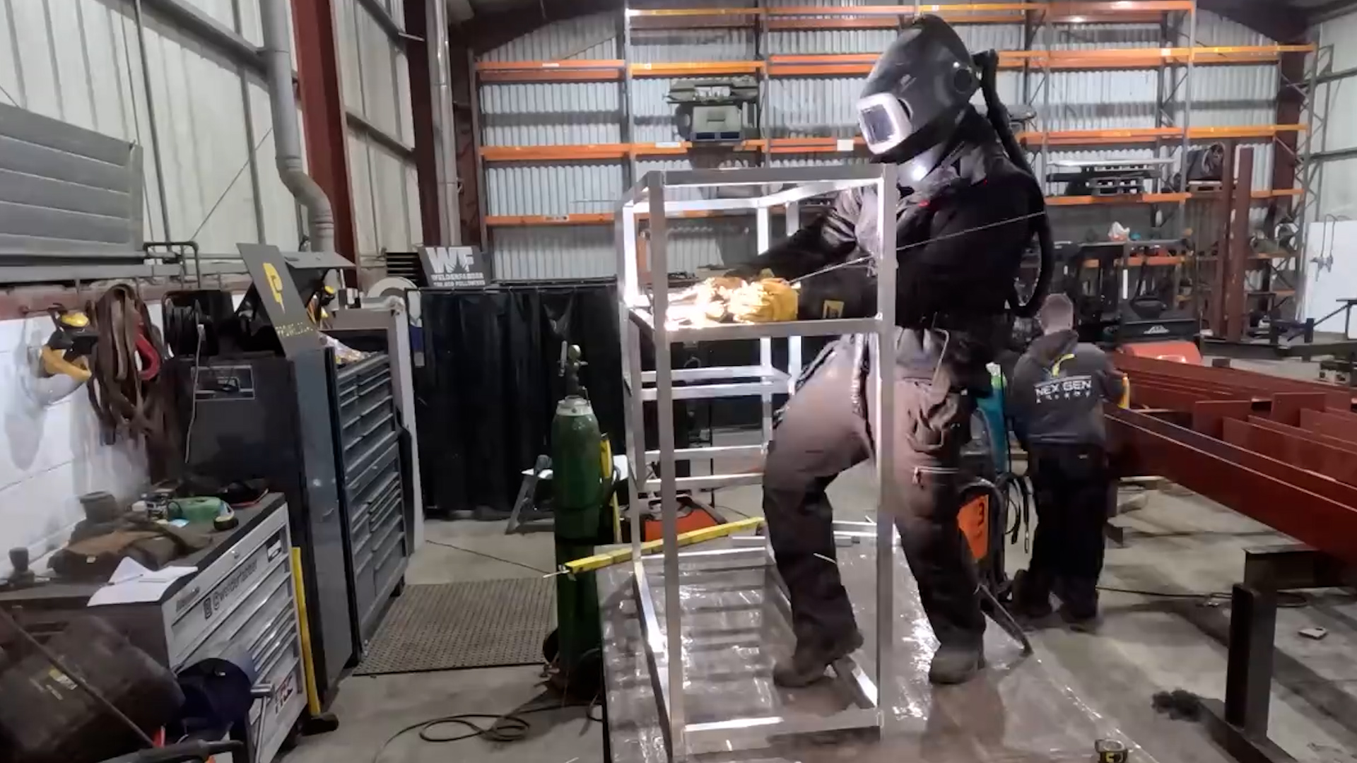 Building a strong aluminum frame