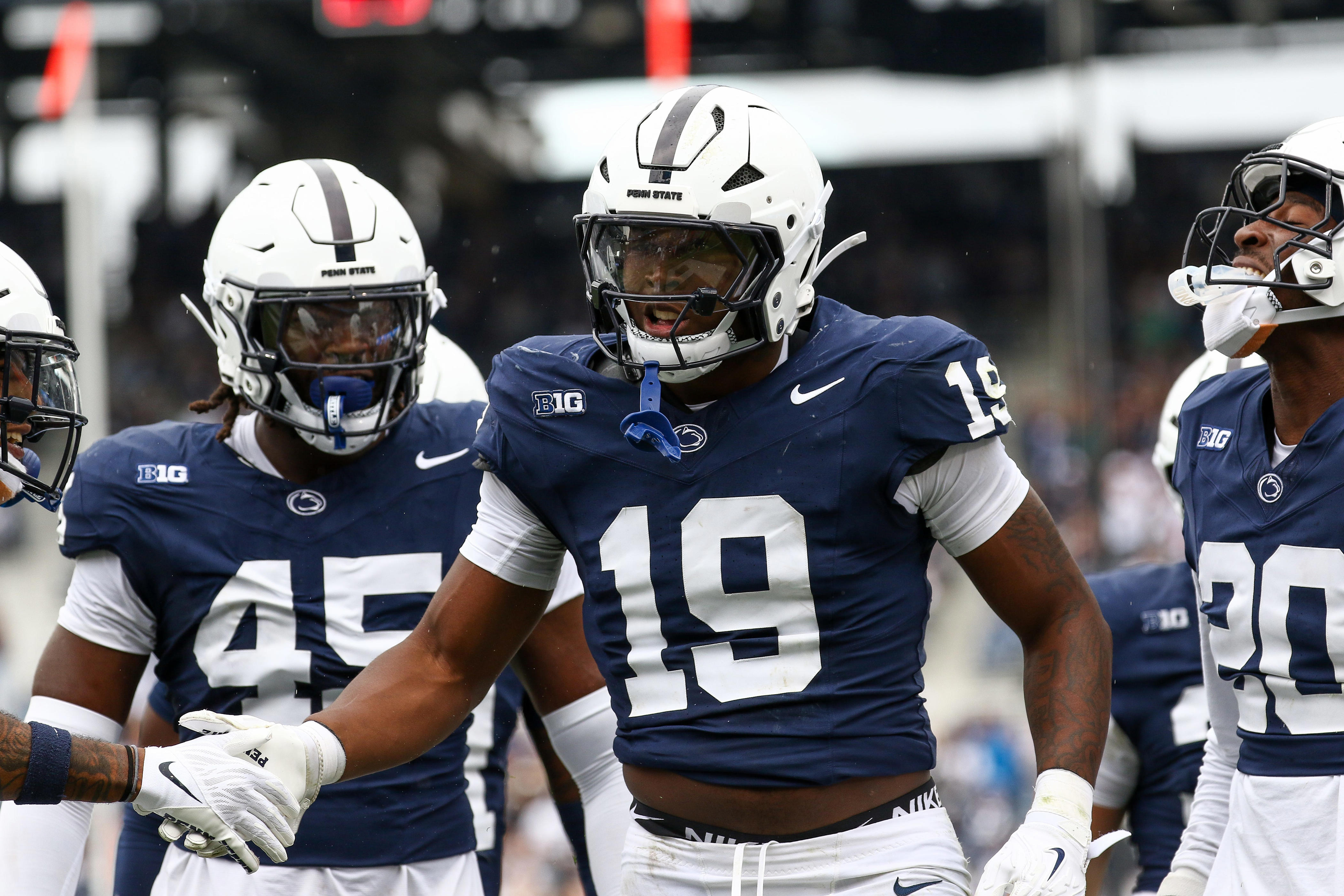 Tennessee football lands Penn State's Chaz Coleman, No. 1 edge rusher ...