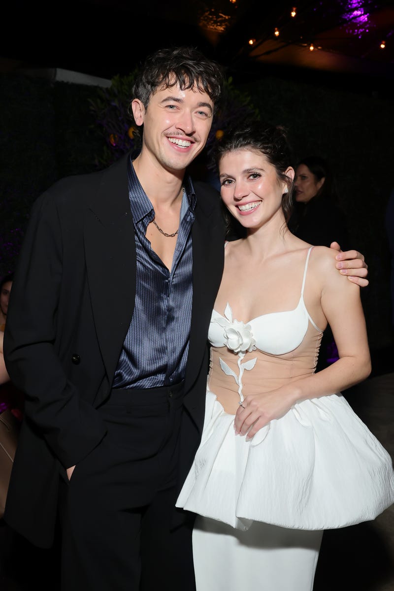 Emily Bader shares behind-the-scenes photos from “People We Meet on ...