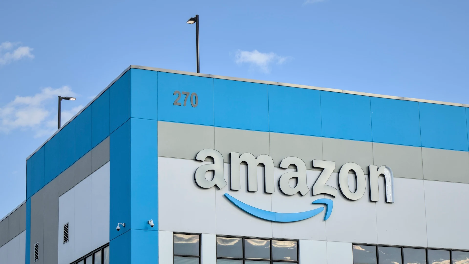 Amazon’s bold new ask could change employee behavior
