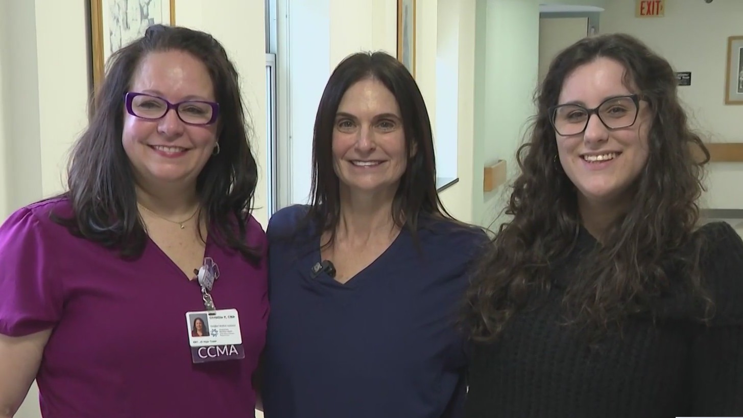 NJ woman reunites with NICU nurse 21 years later
