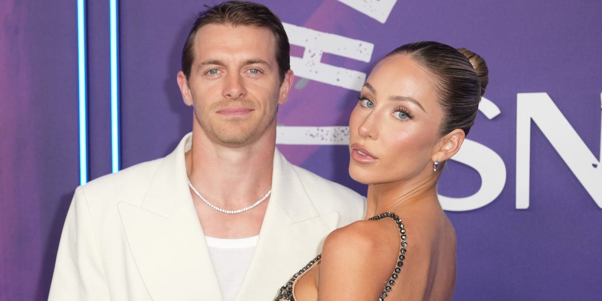 Er, Braxton Berrios has seemingly unfollowed Alix Earle amid those Tom